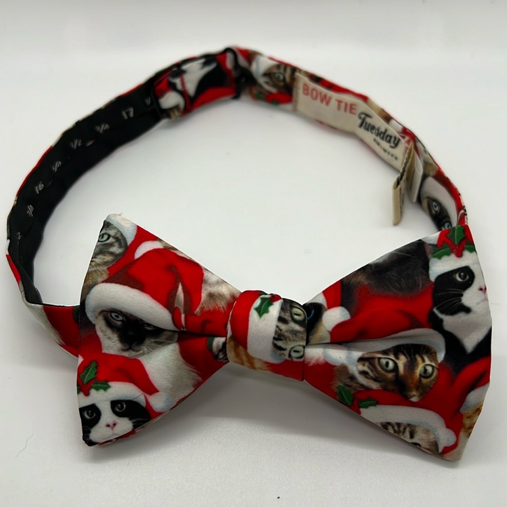Holiday Kitty Cat Bow Tie
